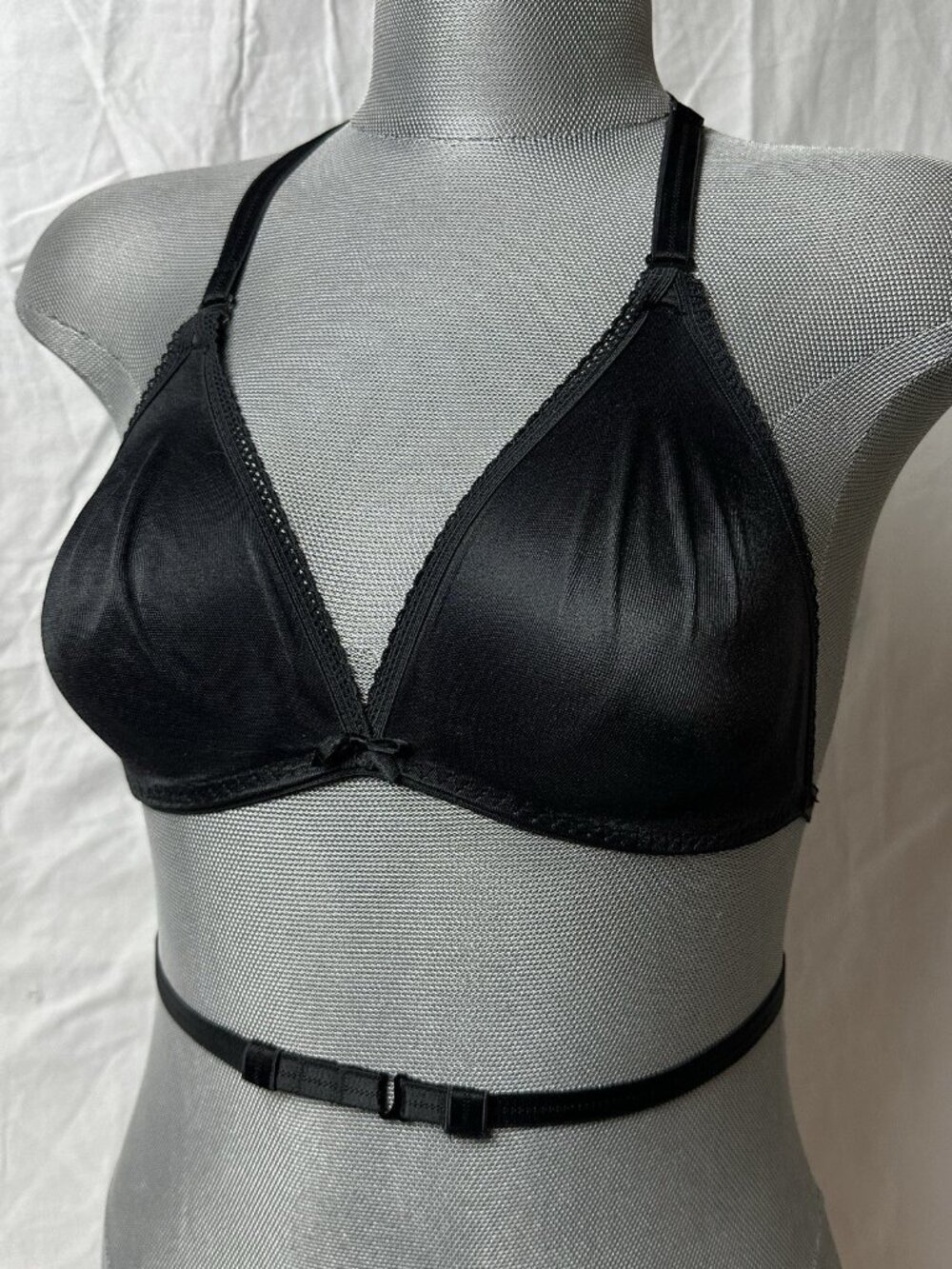 Vintage Warners Any Which Way Bra Sz 34 A B C Cups Convertible Black USA Unlined